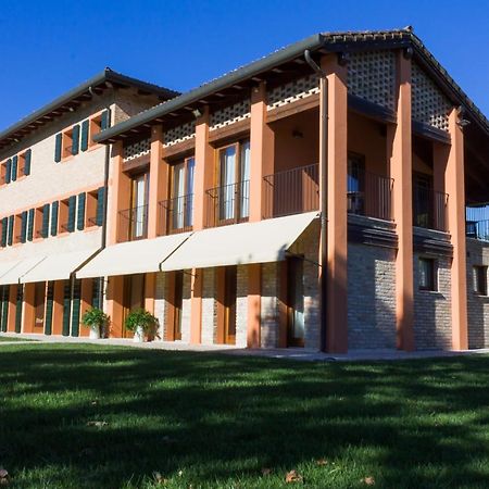 ホテル Crystal Luxury House Fiume Veneto エクステリア 写真